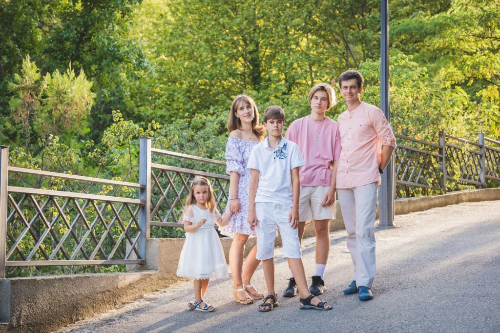 family photographer tbilisi - ირაკლი შელია ოჯახი